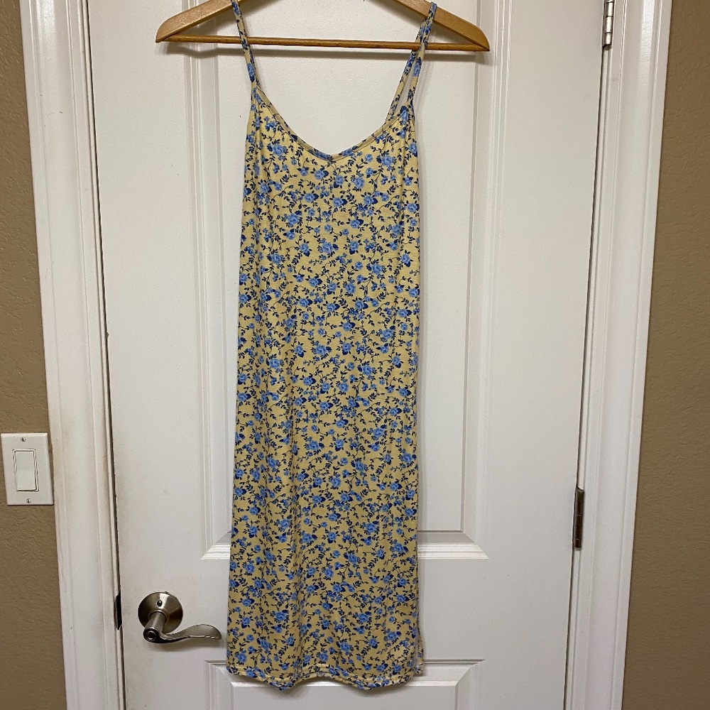 Floral Midi Dress Size Small